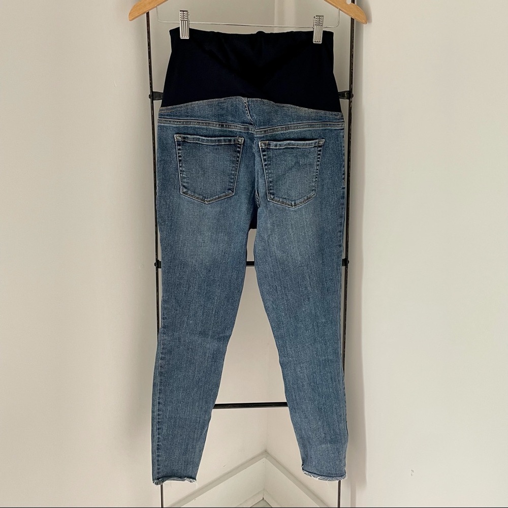 Isabel Maternity | Distressed Maternity Skinny Jeans | Size 6 - Picture 3 of 5